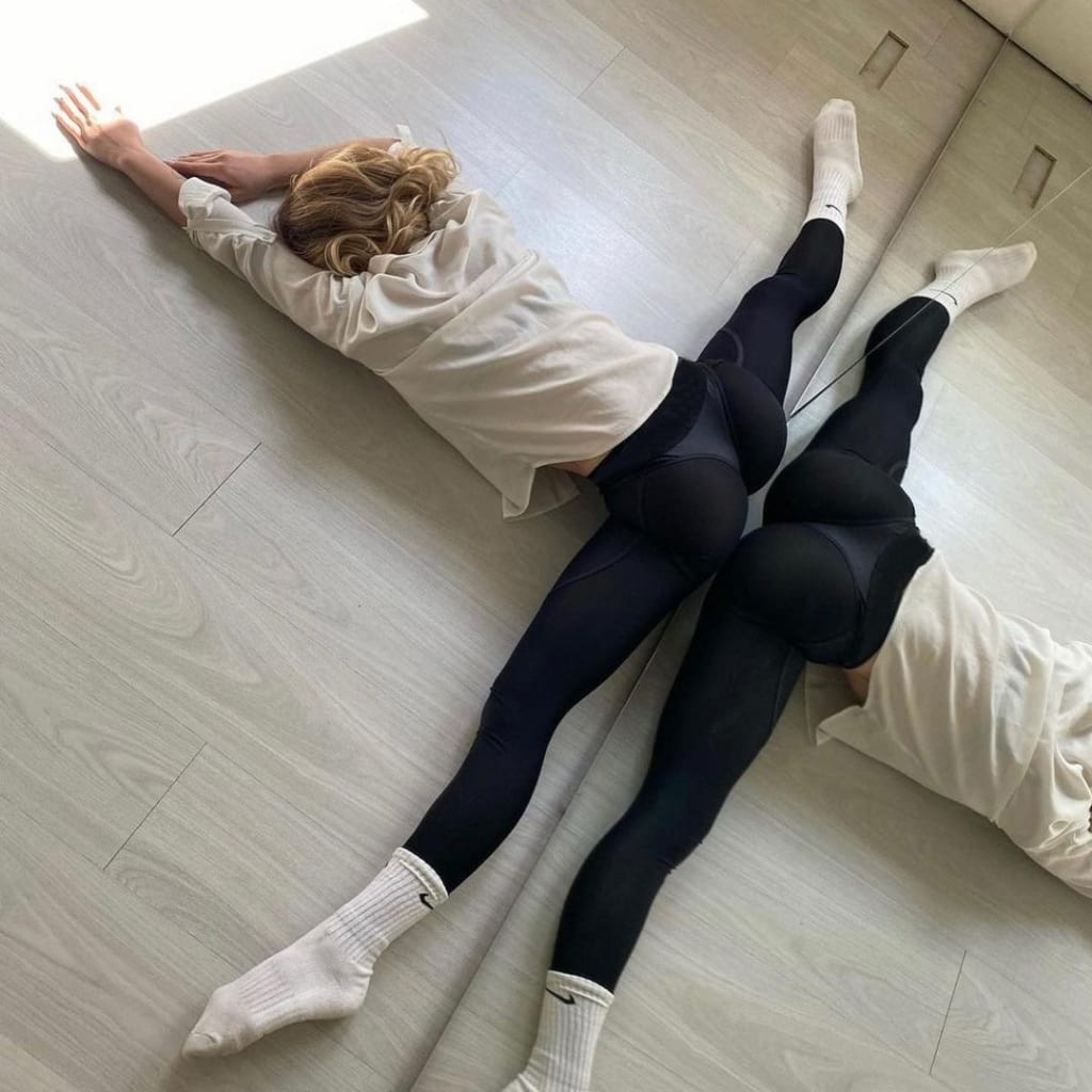 Women's Contrast Color Fit Stitching Sports Yoga Ninth Pants